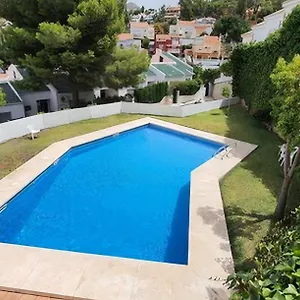 apartamento-la-via-precioso-alojamiento-con-piscina-y.es-andalucia.com/